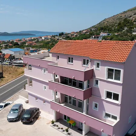 Apartmani Marin Trogir Exterior photo