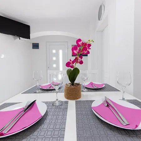 Apartmani Marin Trogir Exterior photo