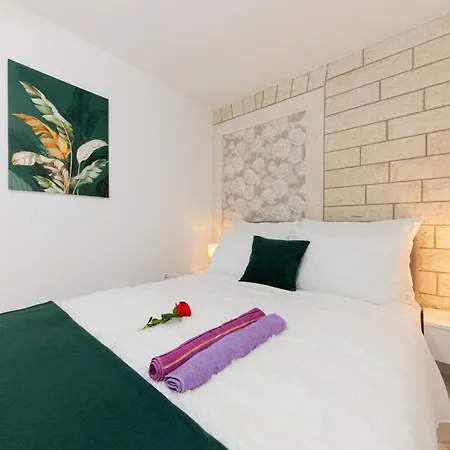 Apartmani Marin Trogir Exterior photo