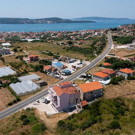 Apartmani Marin Trogir Exterior photo