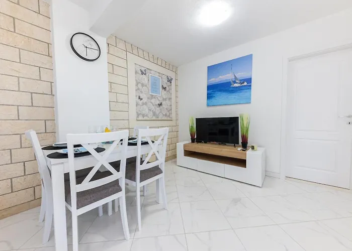 Apartmani Marin